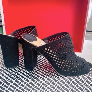 DVFDiane von Furstenberg Taviano Peep Toe Mule. Size 6M. Black. Laser-cut suede.